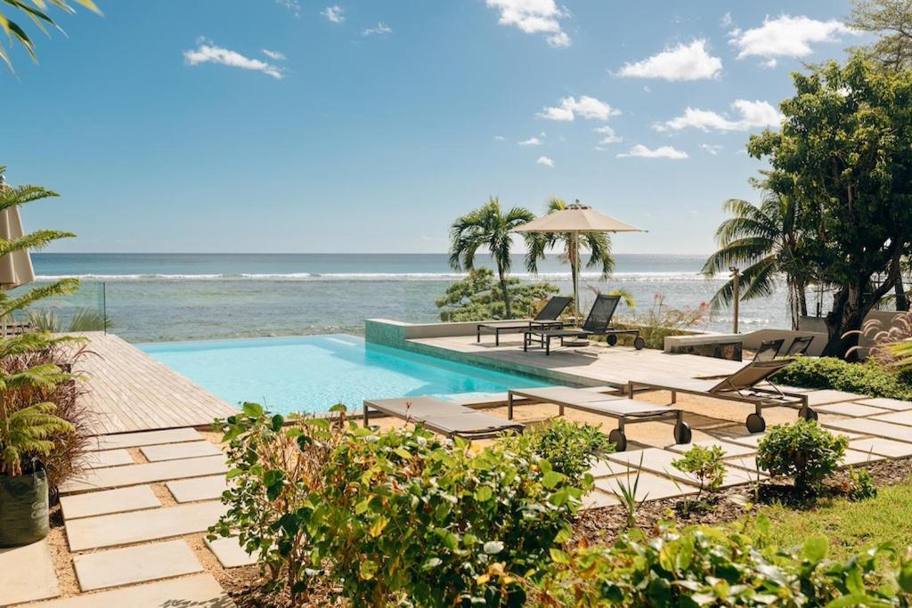 Beach And Mountain - Tamarin Exterior photo